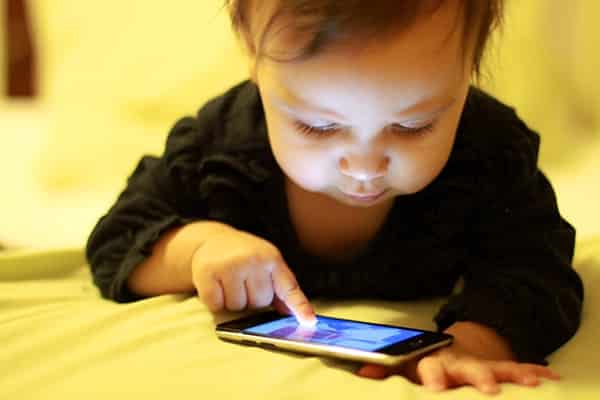 Perhatikan Penggunaan Digital pada Anak